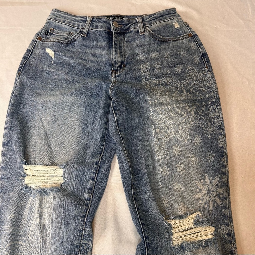 Judy Blue Boyfriend Jeans Blue Distressed Embellished